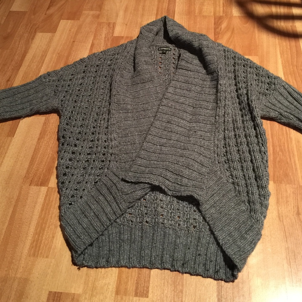 Express grey shirt sleeve sweater.